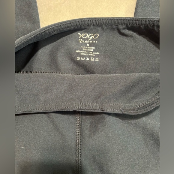 Vogo Athletica gray leggings. Shear material along side leg. Sz. M - Picture 5 of 7